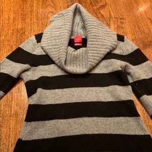 Saks cashmere striped turtle neck sweater medium